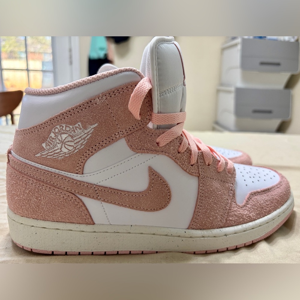 Air Jordan Pink and White Men’s Sneakers - Picture 6 of 7